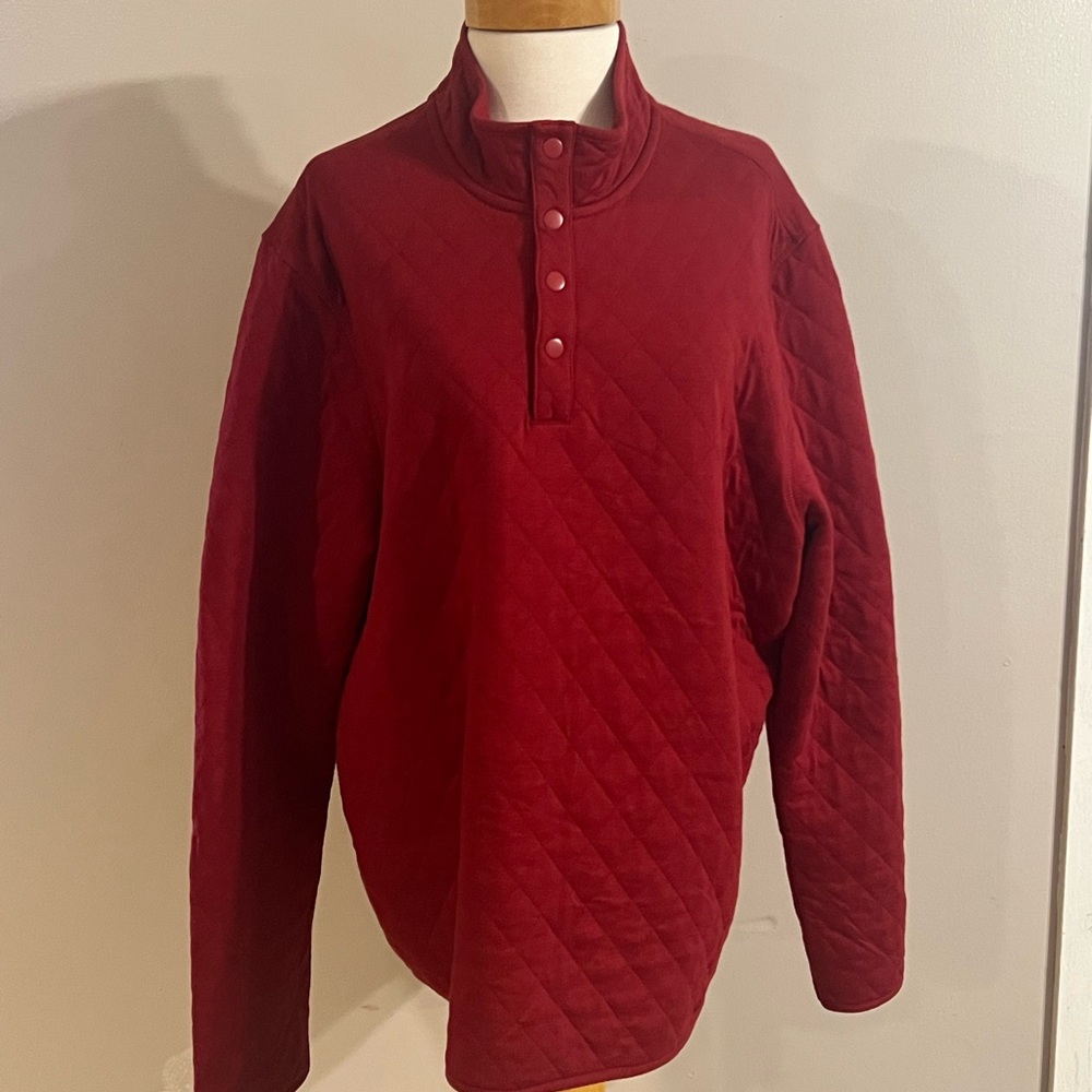 Women’s quilted red pullover